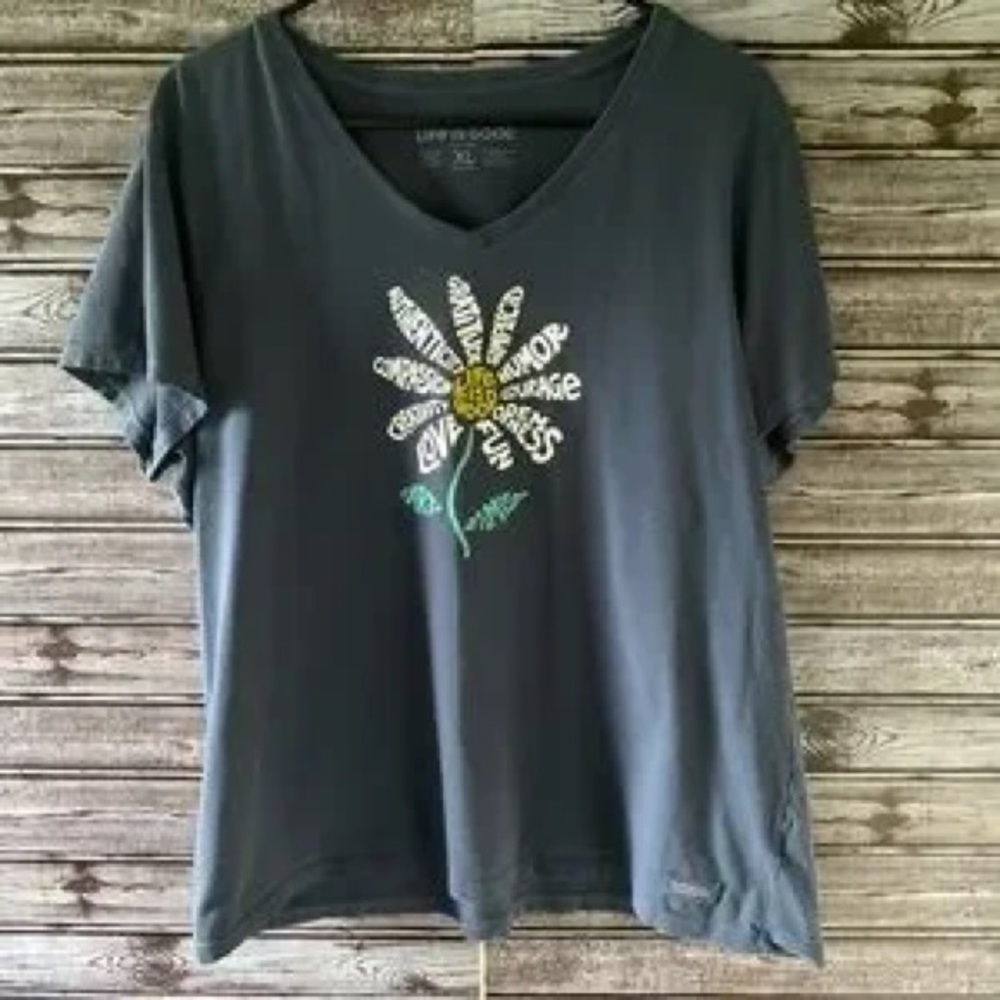 Life Is Good The Art of Optimism Short-Sleeved V-Neck Crusher Tee Size XL